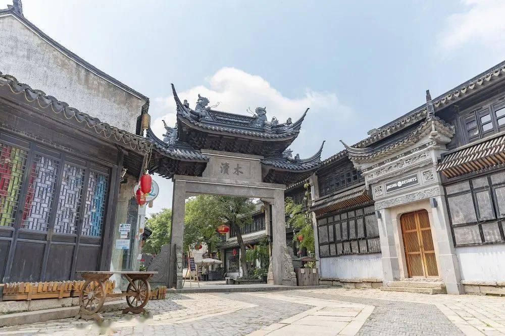 杨超越:演技之路的坎坷与逆袭